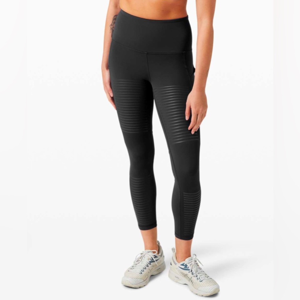 Lululemon $128  Rogue Renegade Super High Rise Tight 25" size 4